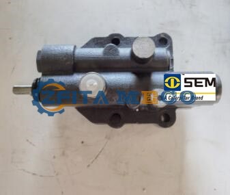 W031500000 HYDRAULIC CONTROL VALVE.jpg